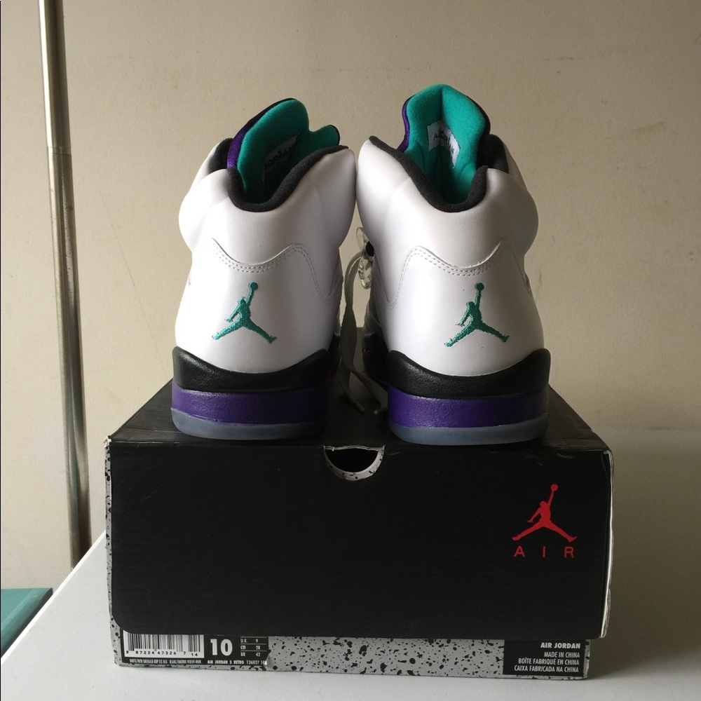 New Nike air Jordan 5 Retro size 10